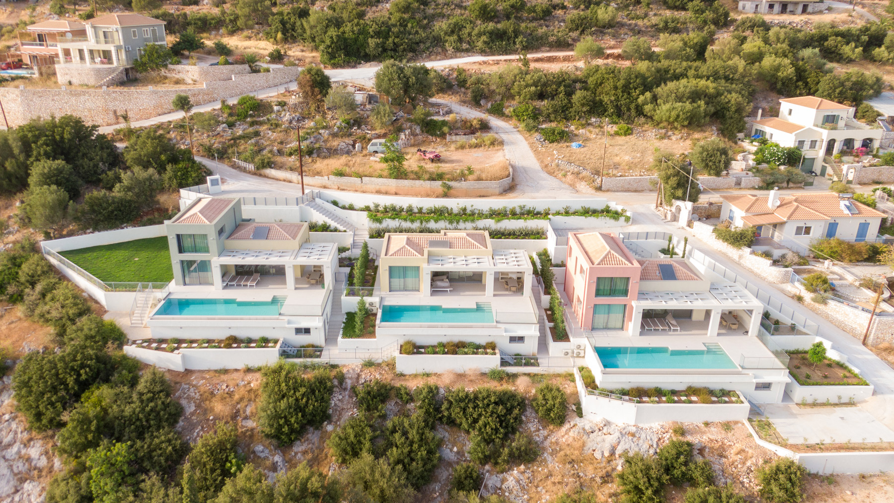 Complex of three Luxury Villas