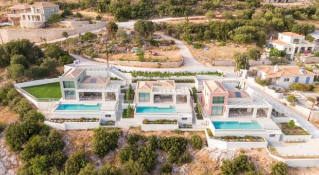Complex of three Luxury Villas