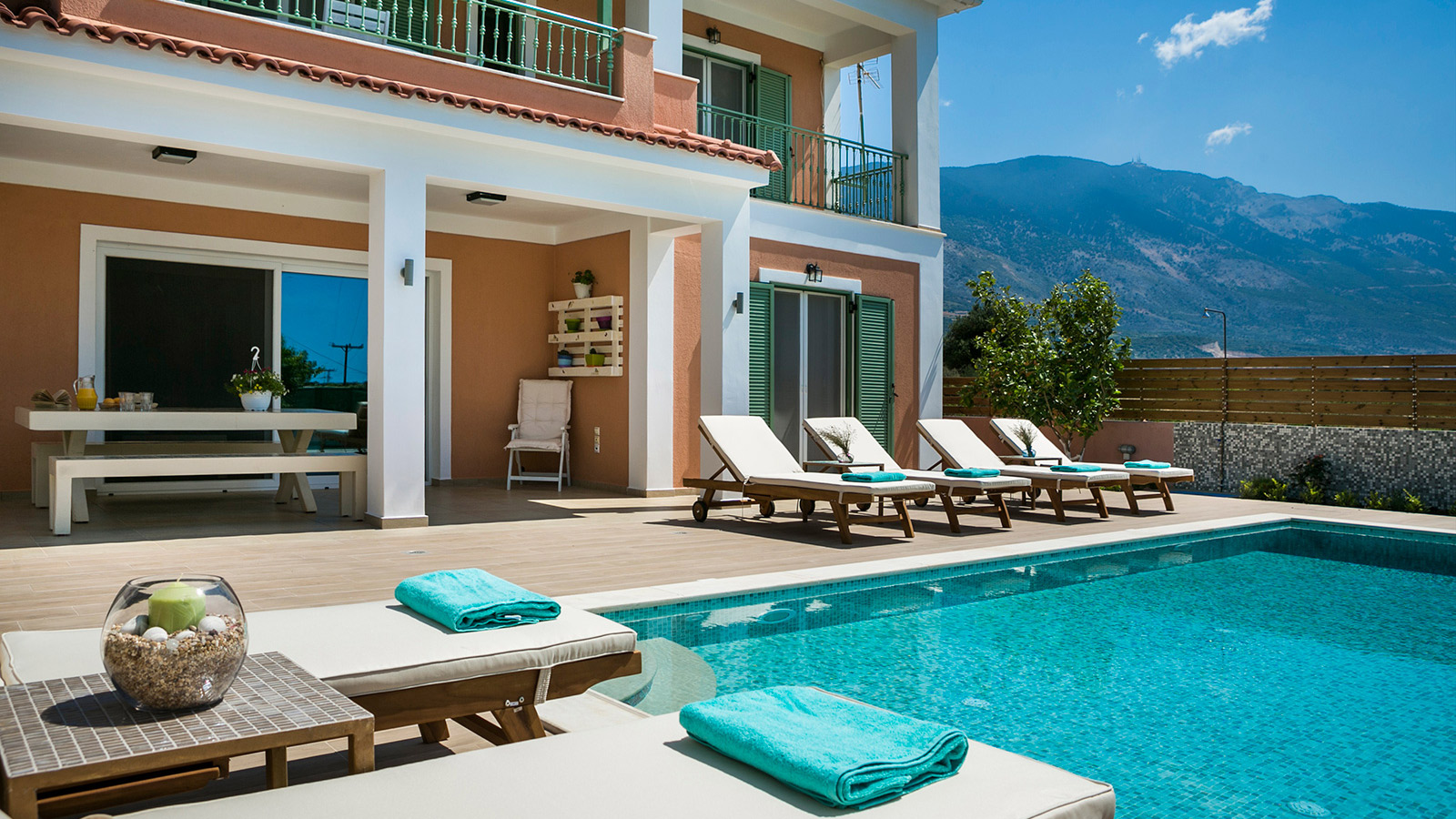Holiday villa in Karavados